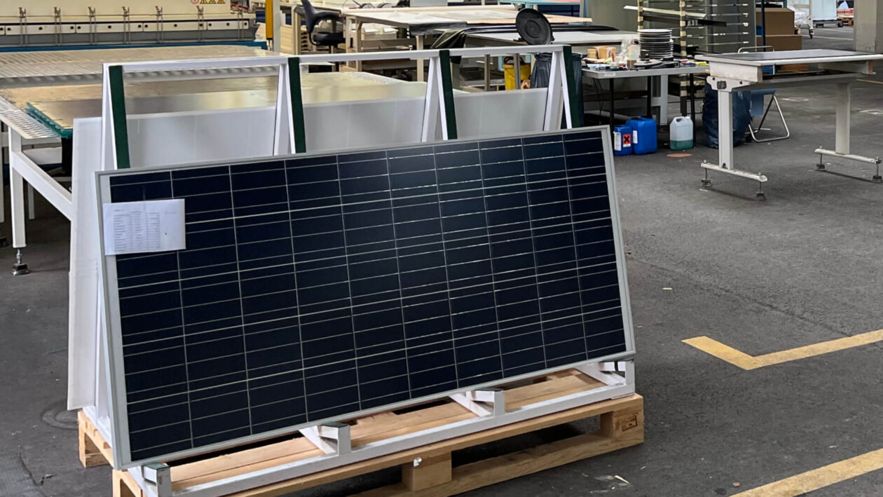 Produktion von Solarmodulen